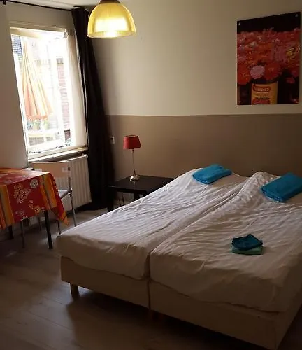 Хостел Eden Зандфорт