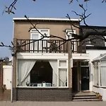 Hostel Eden