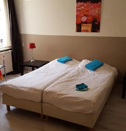 Hostel Eden